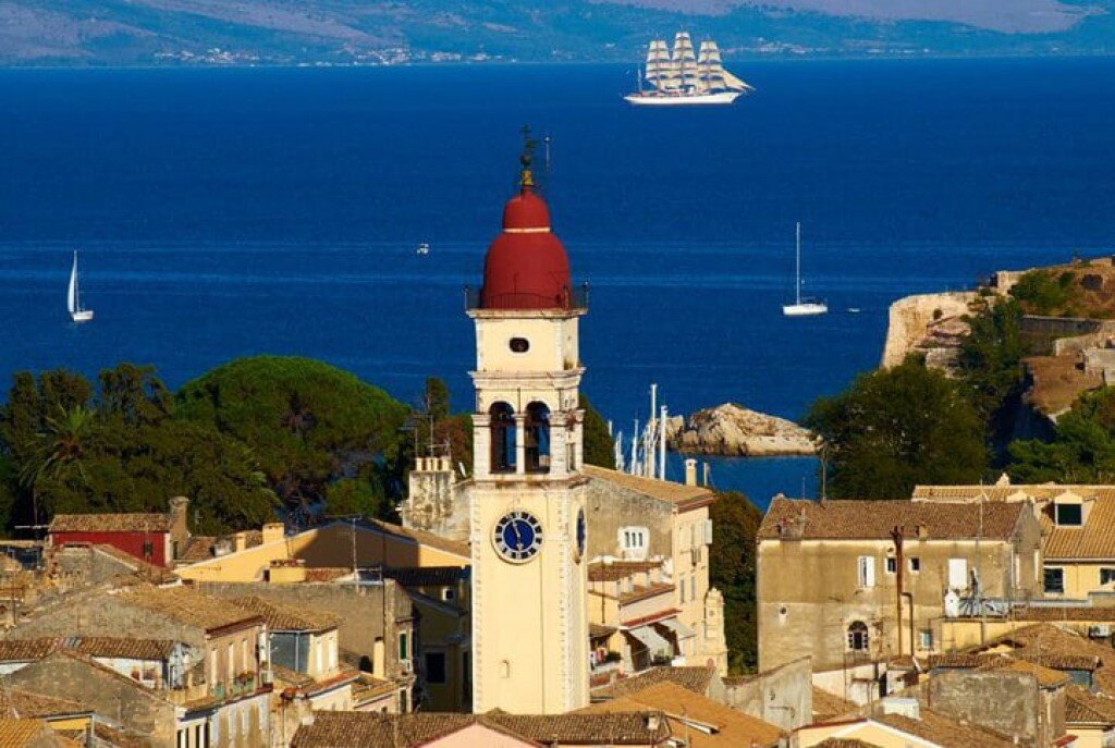 влахернская церковь корфу. монастырь влахерна корфу. керкира храм спиридона тримифунтского. греция остров корфу храм спиридона тримифунтского. остров корфу греция монастырь.