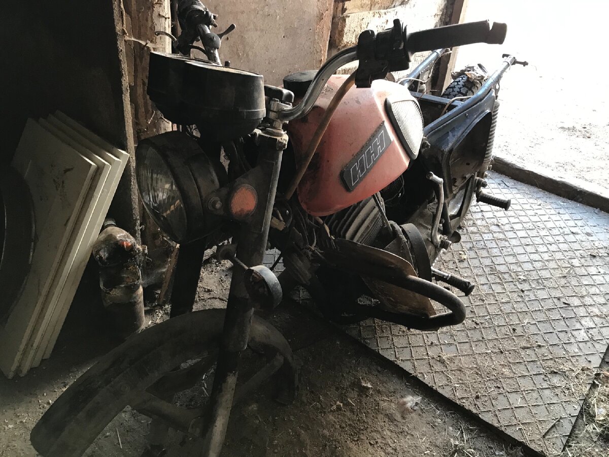 Вот в таком виде достался мне ИЖ Планета 5, 1990г. выпуска