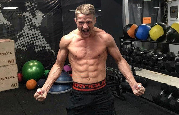 Боксер Сергей Воробьев. Фотография взята из сервиса Яндекс Картинки