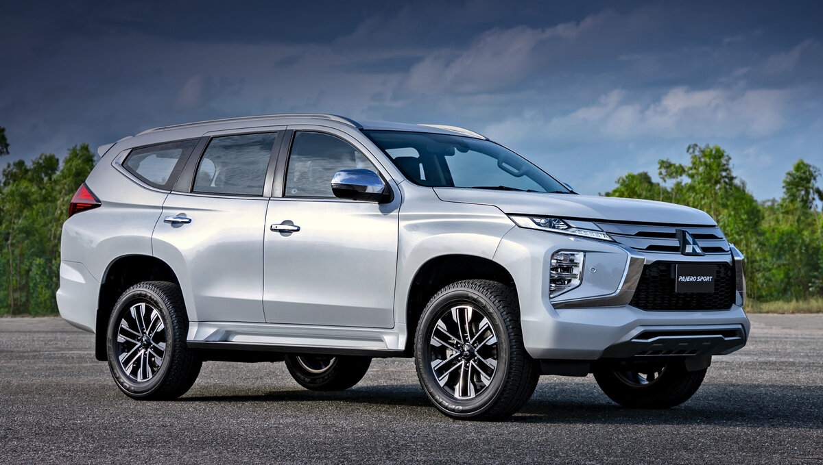 Mitsubishi Pajero Фото: drive.ru
