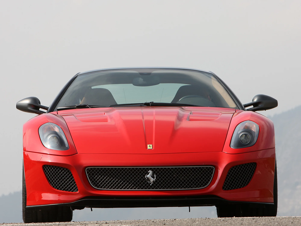 Ferrari 599 GTO спереди
