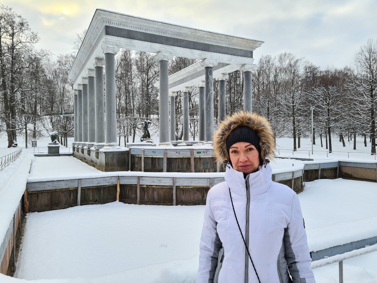 Петергофский Нижний Нижний парк зимой. Нижний парк Петергоф зимой.