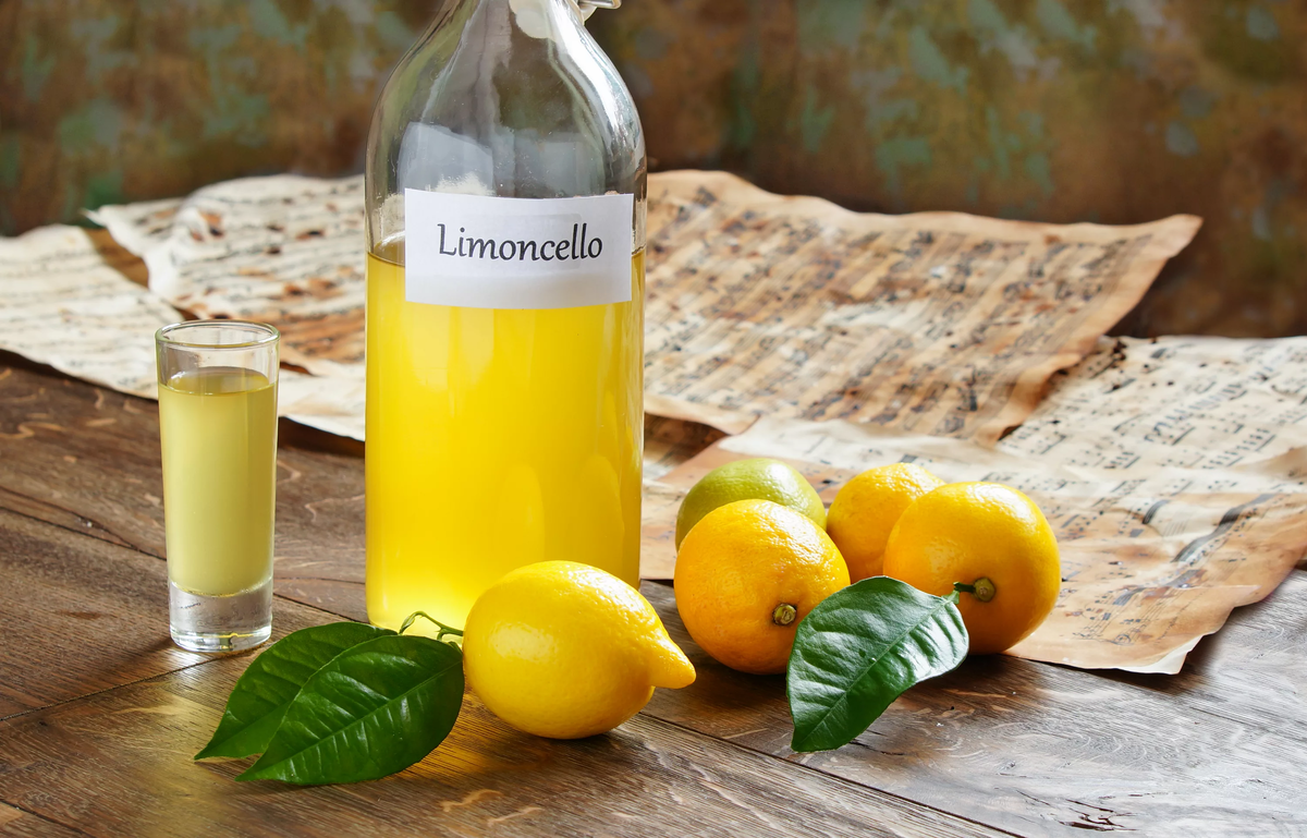 Домашний Лимончелло (Limoncello) по двум лучшим рецептам