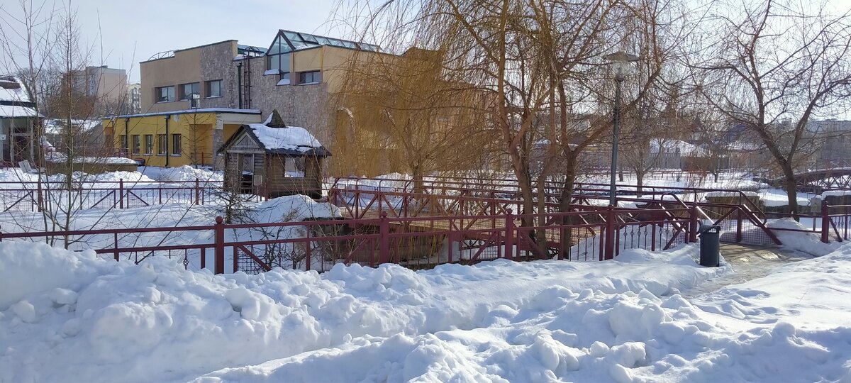 Территория зоопарка