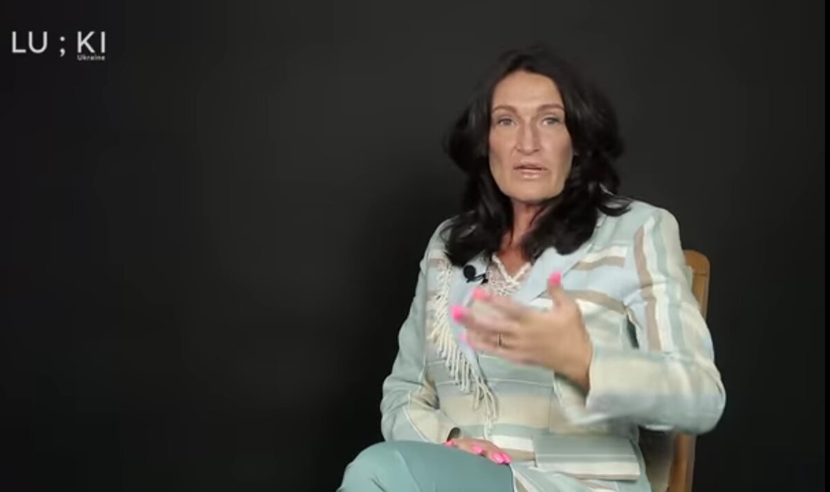 Та самая акушерка, скрин с ютуба