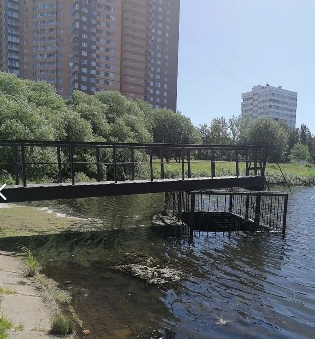 Водослив на  реке Ивановка, улица Чекистов, д.26/Добровольцев, д.2