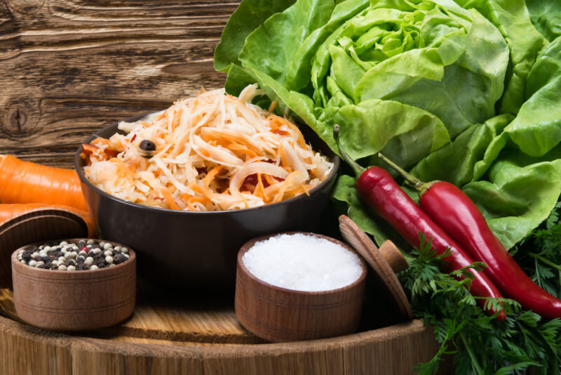 Квашеная капуста. Иллюстрация для статьи используется по стандартной лицензии ©dachnyedela.ru