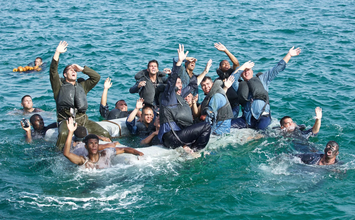 Кадр из фильма «Крейсер»