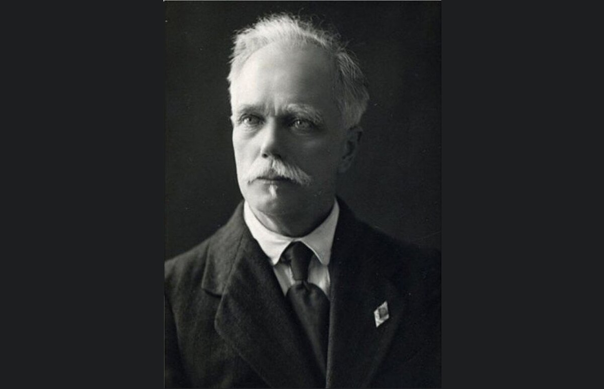 Иван Чарушин