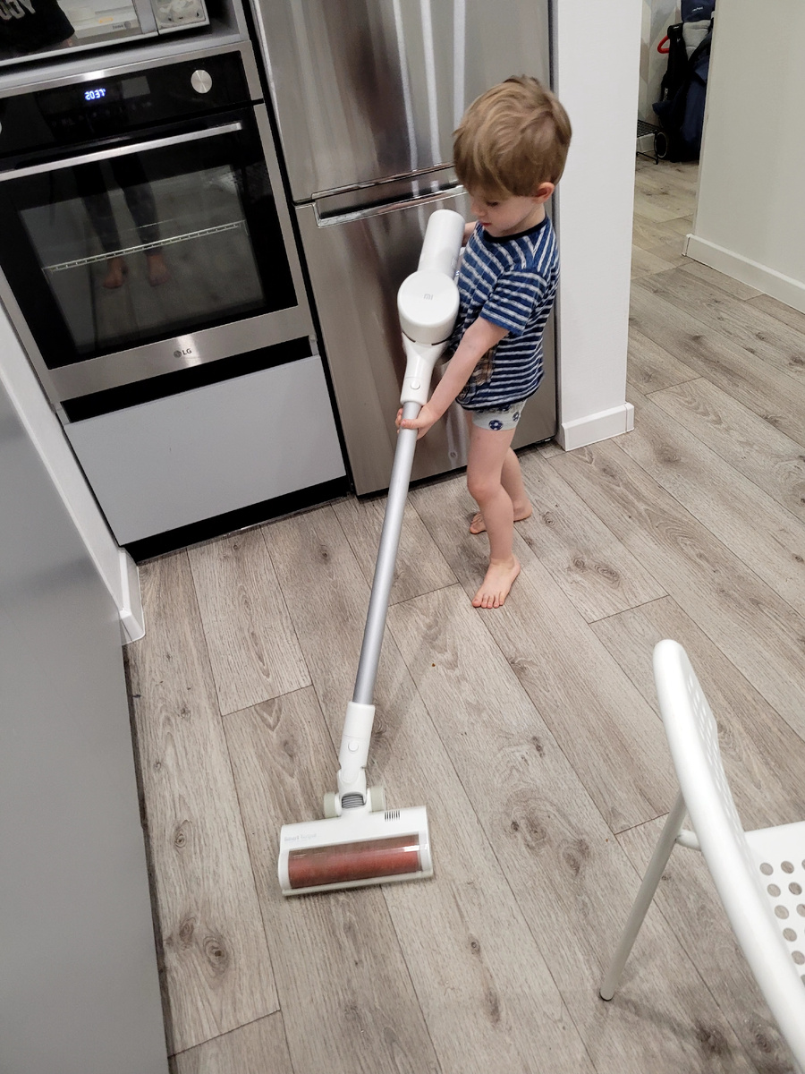 Мой помощник и сын