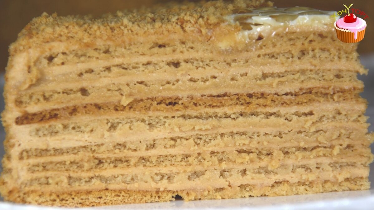 Медовый торт с кремом рецепт пошаговый. Медовый торт с кремом рецепт пошаговый. Медовый торт с кремом рецепт пошаговый. Сметанник наполеон медовик. Коржи рыжик наполеон.