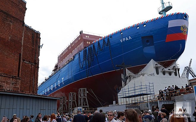 Ледокол «Урал» пр.22220, спуск на воду