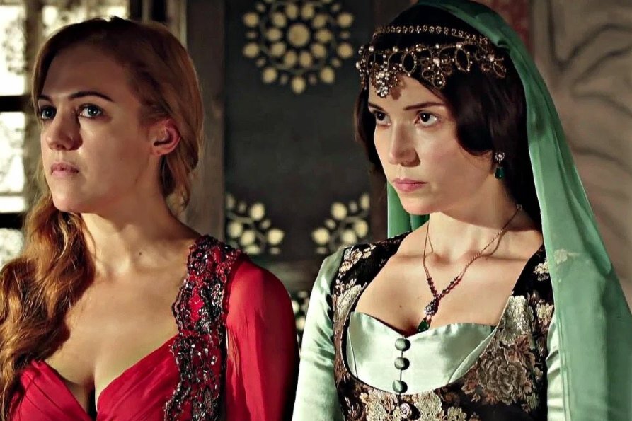     Кто из актёров «Великолепного века» настоящий потомок Османской династии