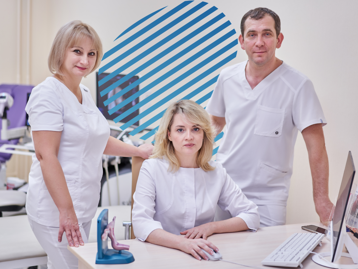 Акушеры-гинекологи клиники "ДАВИНЧИ" Оксана Николаевна Рядных, Алла Георгиевна Романовская, Николай Николаевич Скачков. 