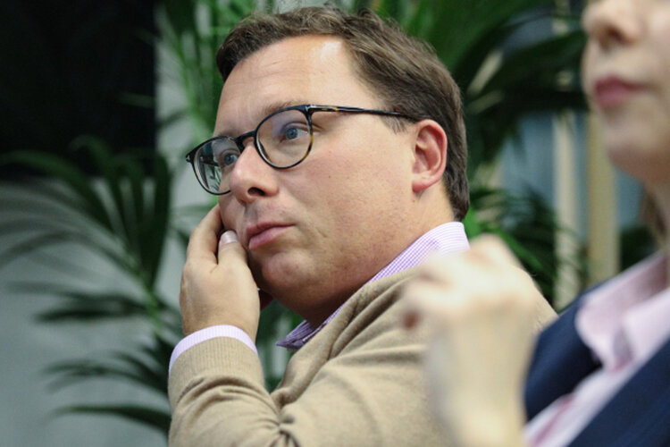    Как отметил во вступительном слове Бондаренко, конфликт, который мы переживаем последние 9 месяцев, происходит за статус нашей страны. Либо Россия будет региональной державой, как 10 лет назад сказал Барак Обама, либо она имеет потенциал для имперского проекта Фото: «БИЗНЕС Online»