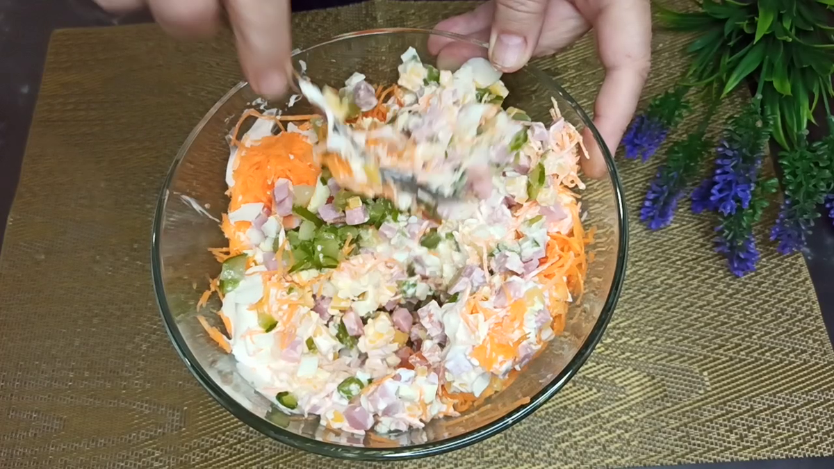 Легкий слоеный салат