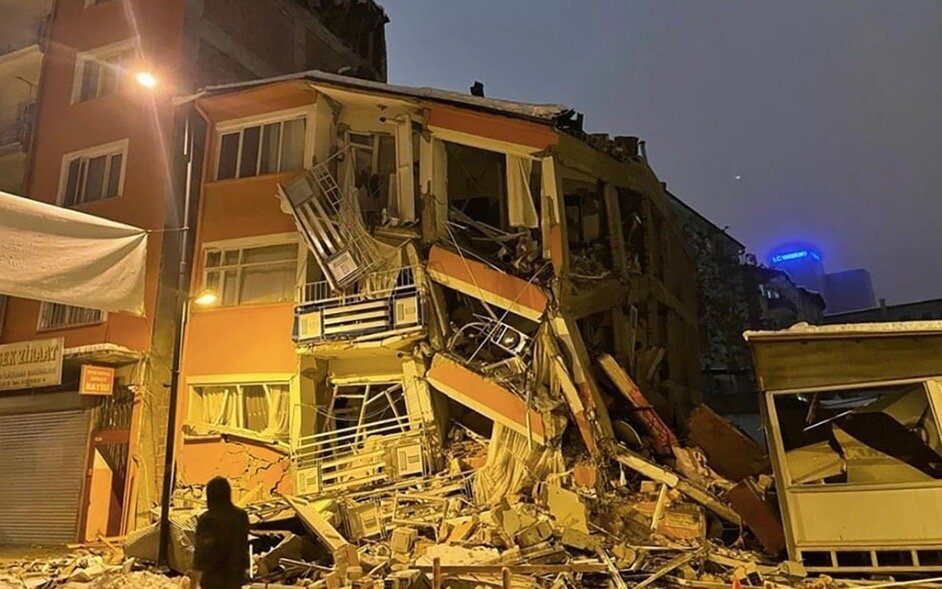     Кадры жутких последствий землетрясения в Турции 06.02.2023 Фото: соцсети