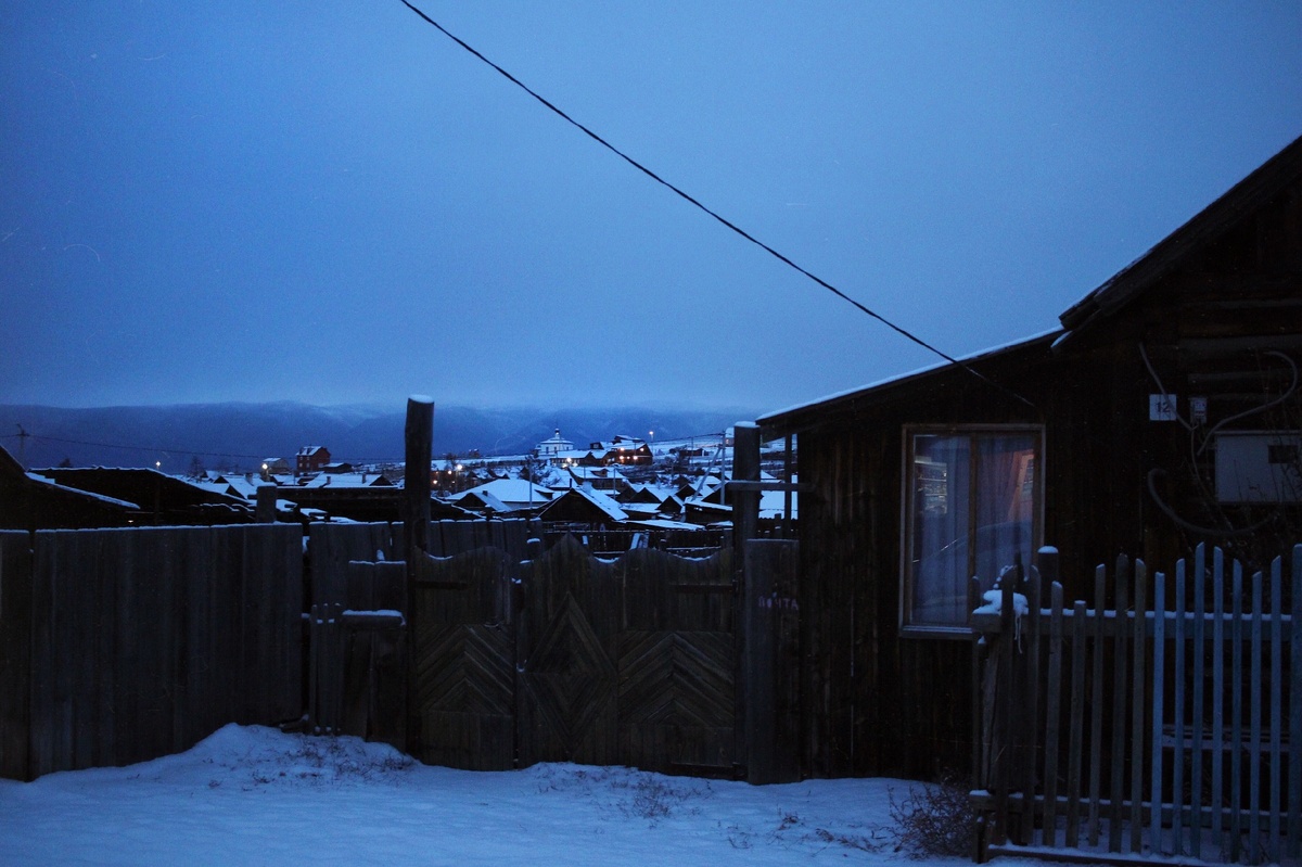 Хужир. Темнеет рано – в четыре