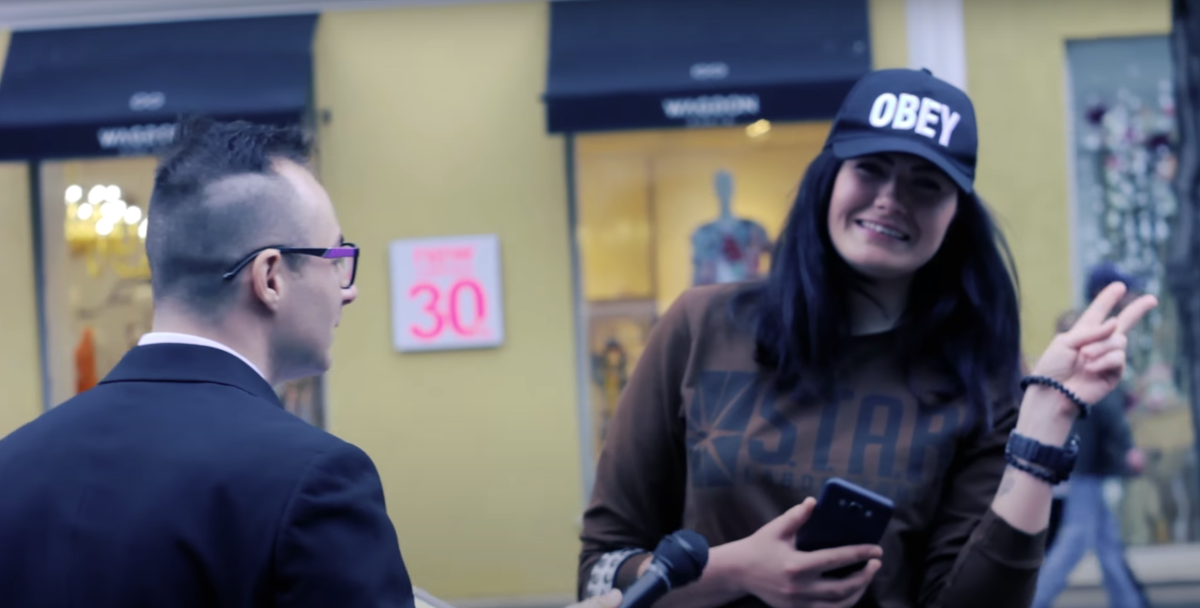 Она - такой "эрудит", каких не соискать в этом свете