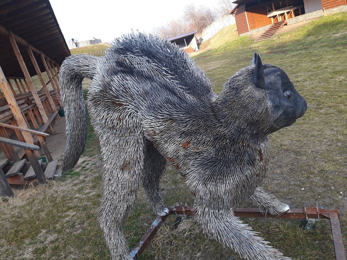 Кот из гвоздей в г.Усть-Лабинск Краснодарский край