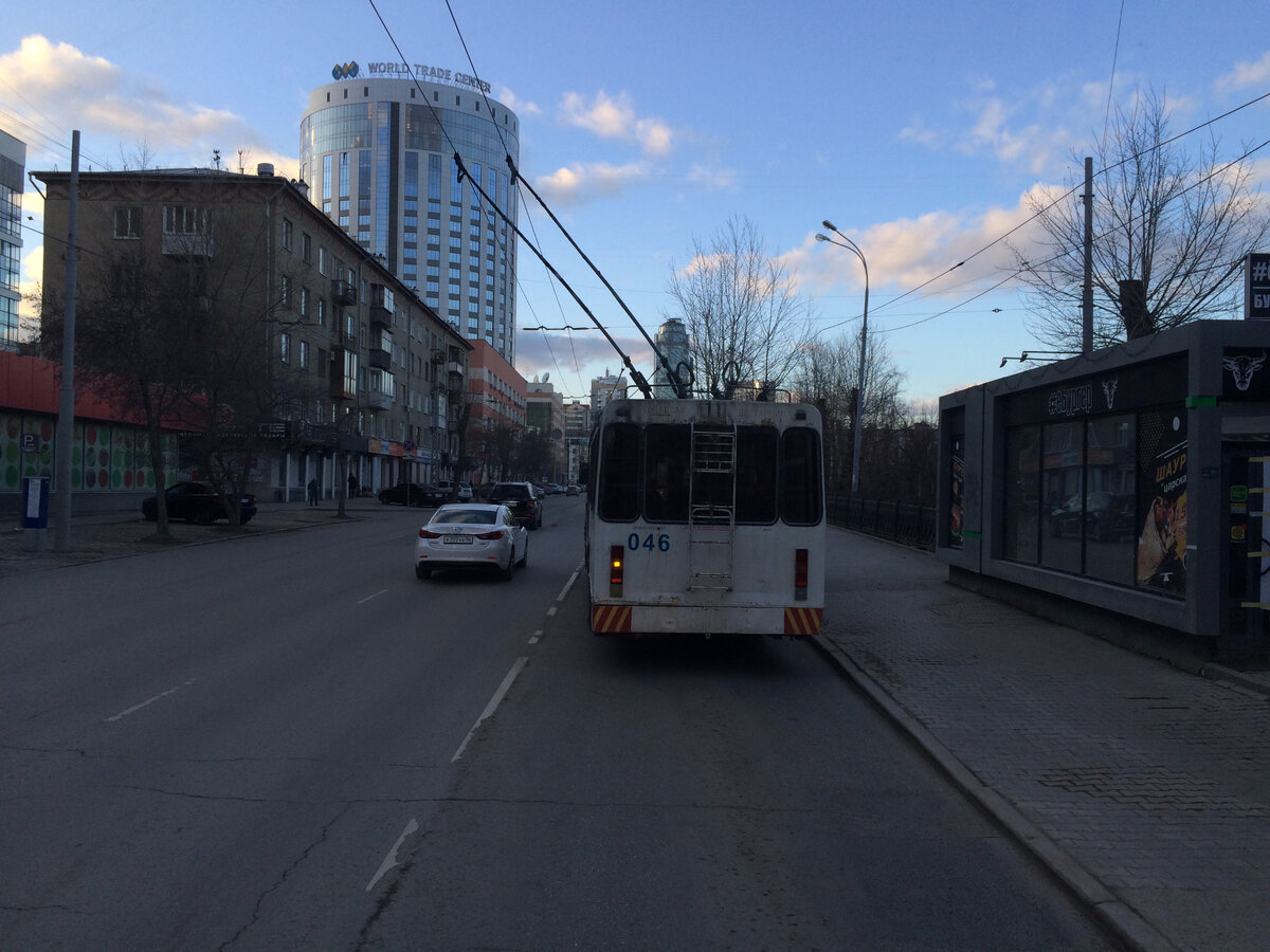 Троллейбус vs Автобус