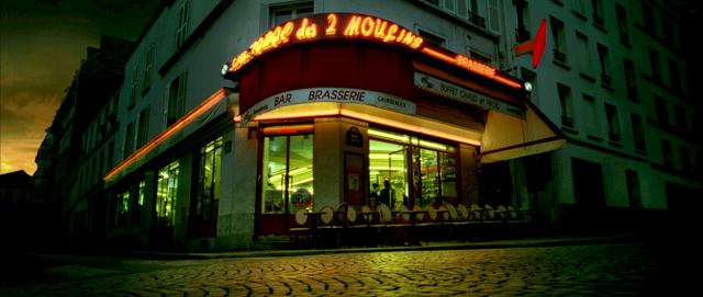 Рис.1. Кадр из филь­ма «Аме­ли». Ка­фе «Две мель­ни­цы»