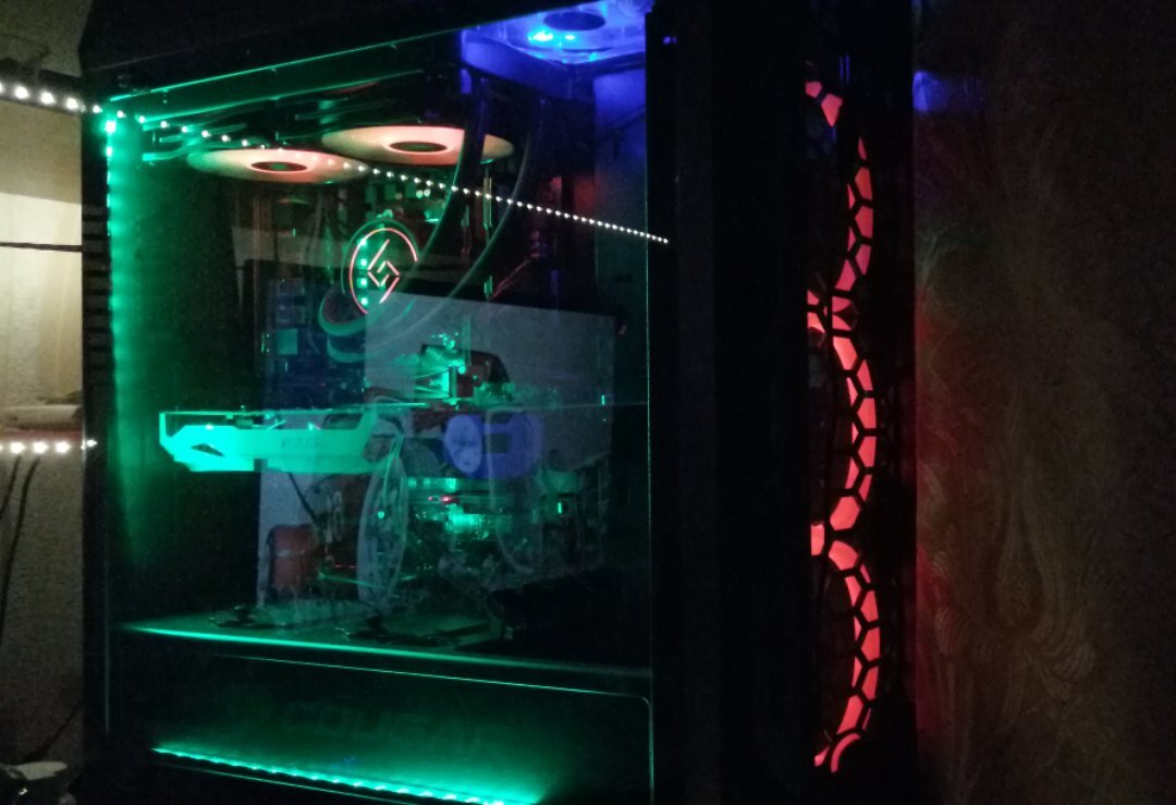 Сейчас комп имеет вот такой вид