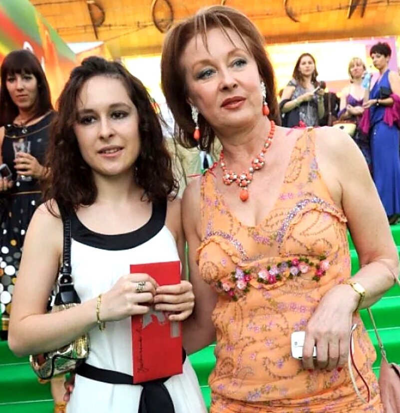 Дочь удовиченко. Дочь удовиченко. Дочь ларисы удовиченко. Дочь ларисы удовиченко. Дочь ларисы удовиченко сейчас.