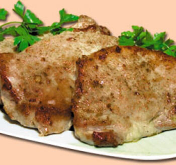 Стейки из свинины на сковороде — пошаговый рецепт с фото. Как приготовить сочный стейк из свинины?