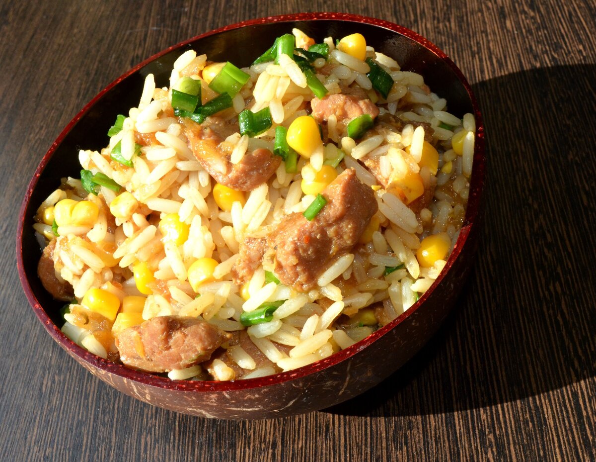 Свинина с овощами и рисом