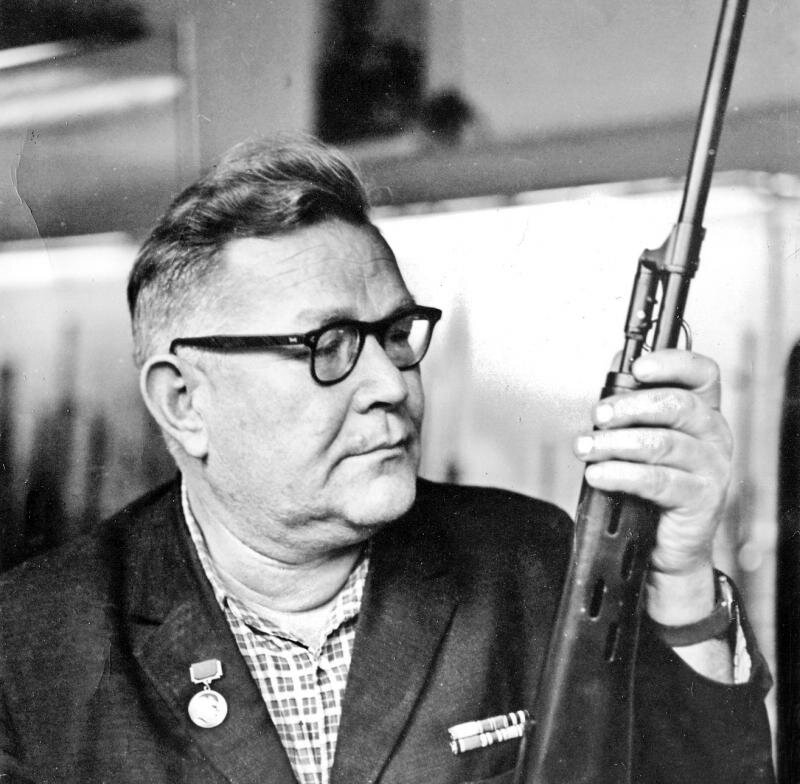 Евгений Федорович Драгунов. Оружейник, создатель снайперской винтовки - СВД и ПП-91 Кедр.