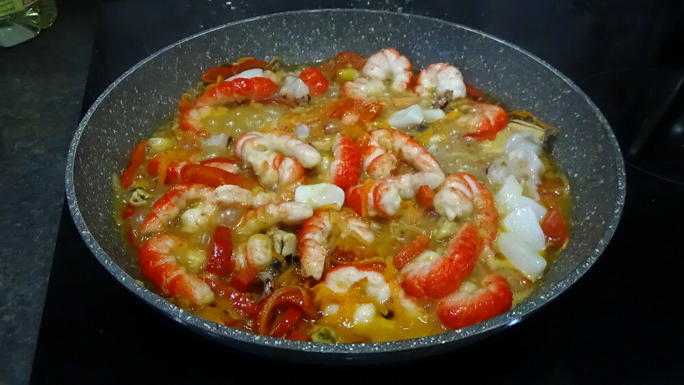 морепродукты с соевым соусом