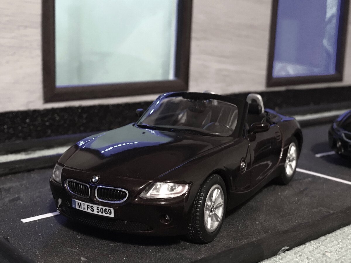 Модель 1:36 BMW z4