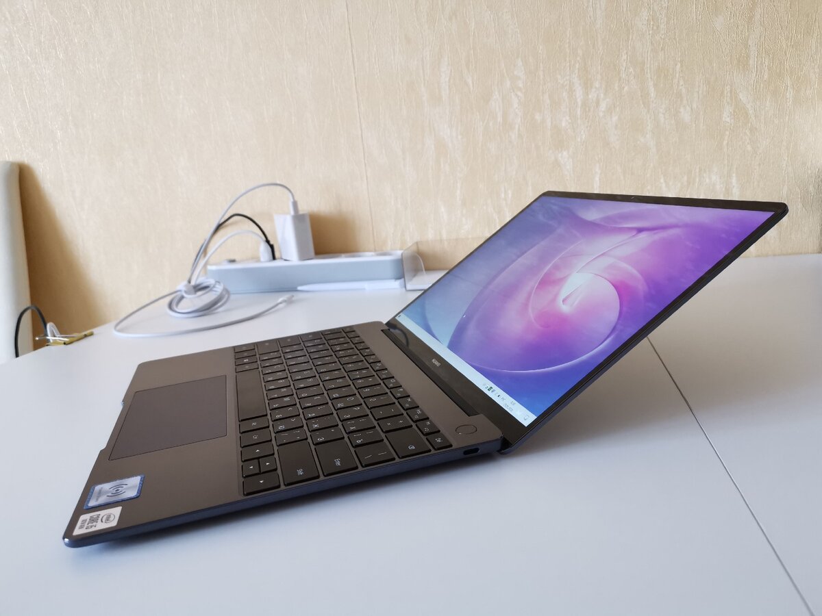 Huawei matebook d16 i9