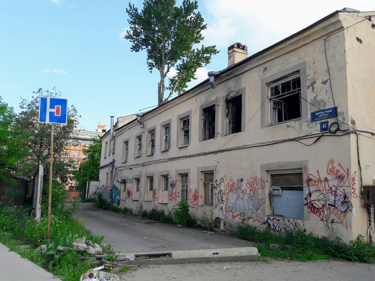 Как живут в Петербурге? Деревянный дом почти в центре города | Навстречу  впечатлениям | Дзен