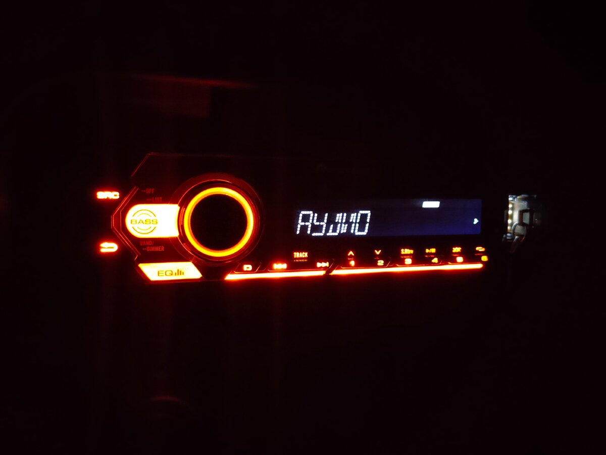 Пункт меню Аудио в магнитоле пионер.