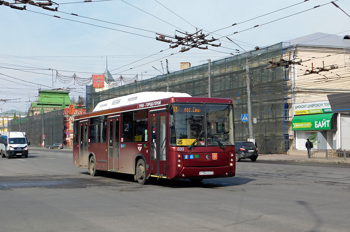 Автобус НефАЗ-5299-30-51 №699 в фирменном окрасе МКП "Тулгорэлектротранс"