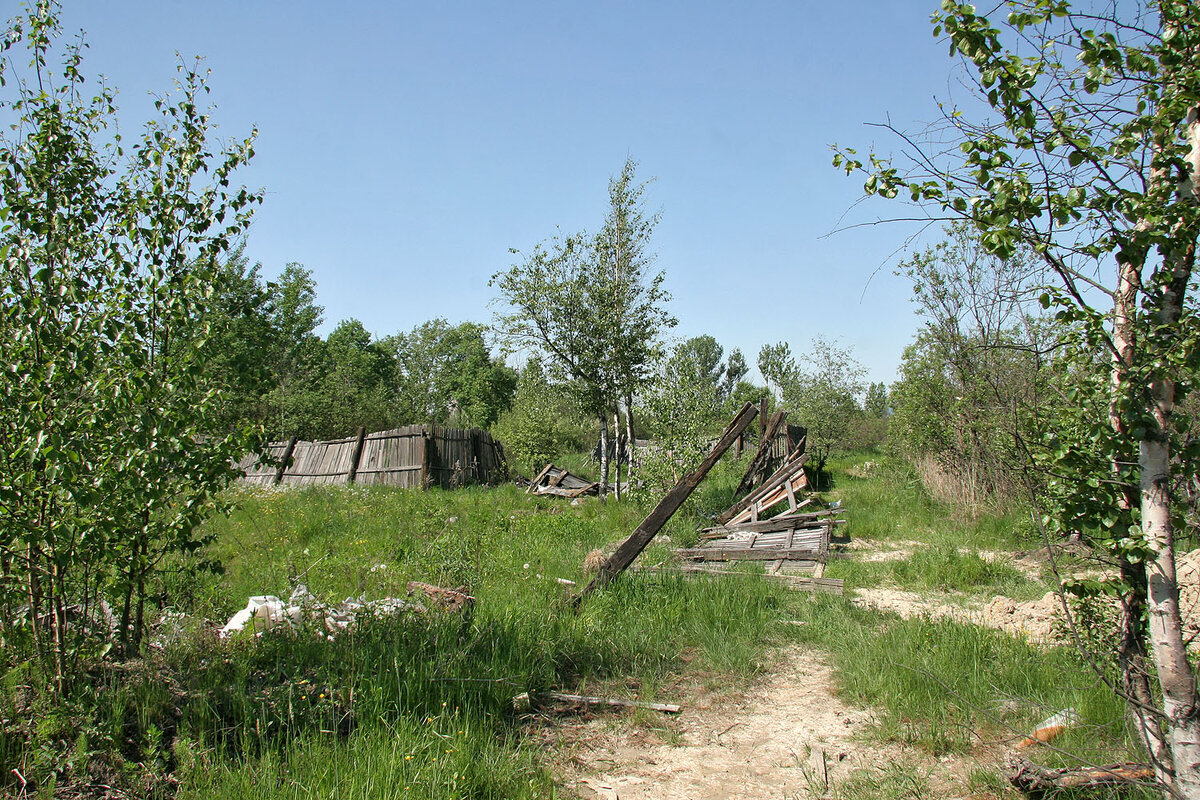 Уже и заборов не осталось. 2005-год. Фото в качестве примера