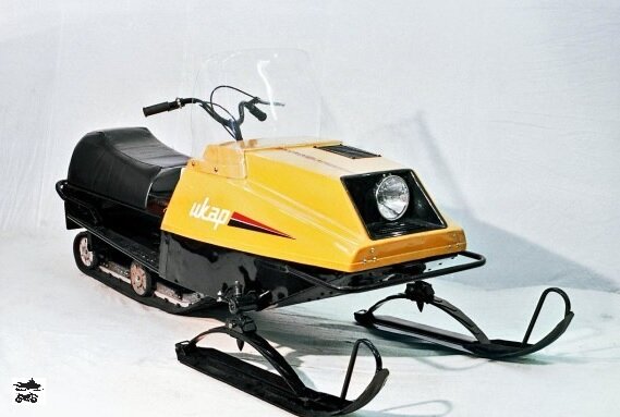 Опытный образец Икара. Внешнее сходство с Ямахой налицо. Фото из архива журнала "За Рулем"