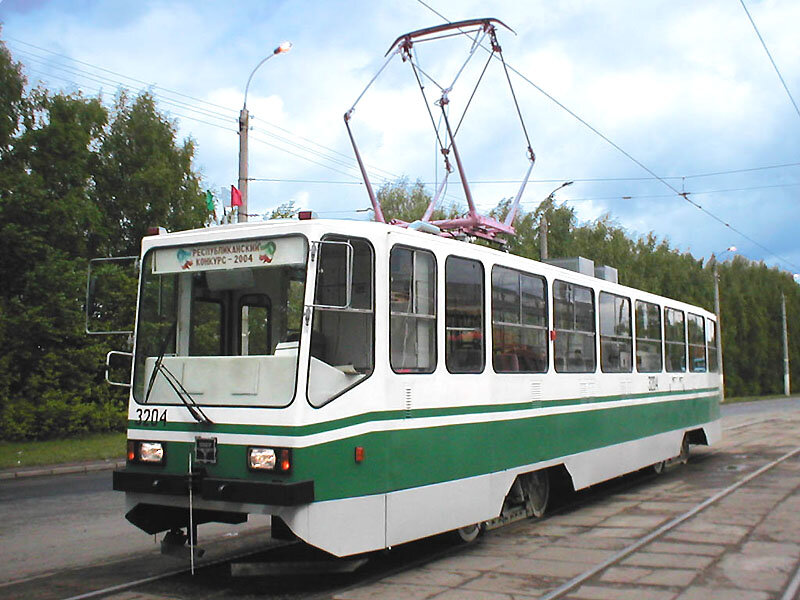 Трамвай 71-401 в Казани. Фото с сайта www.kazantransport.narod.ru