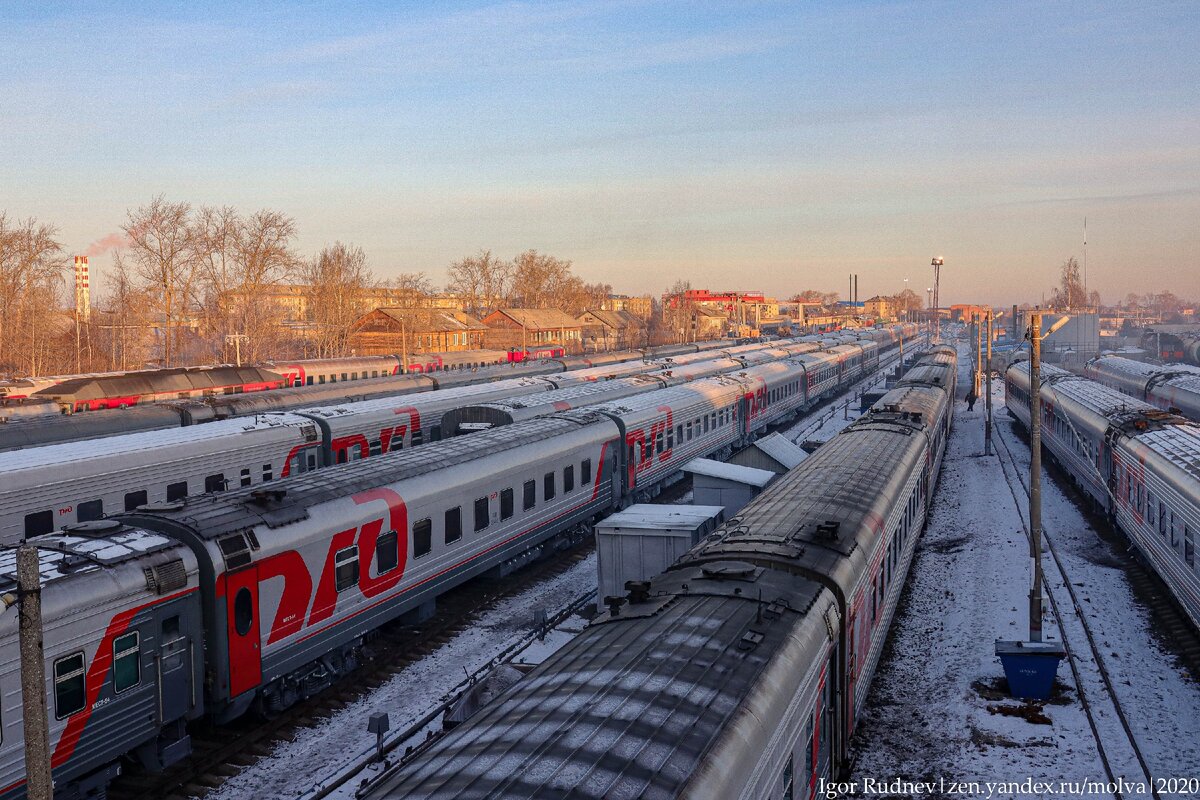 Так выглядит вокзал города Котлас сегодня. Но он был таким не всегда...