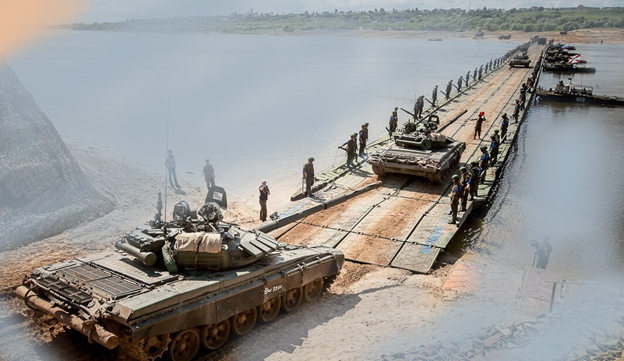 Преодоление водной преграды по понтонному мосту