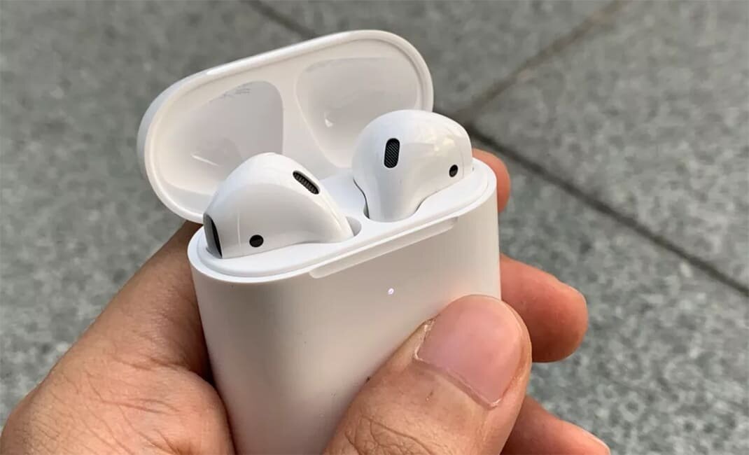 Аирподс в воде что делать. Наушники аирподс 2. Apple AIRPODS 2 Premium. Беспроводные наушники Apple AIRPODS Pro Gen 2. Аирподс 2 оригинал.