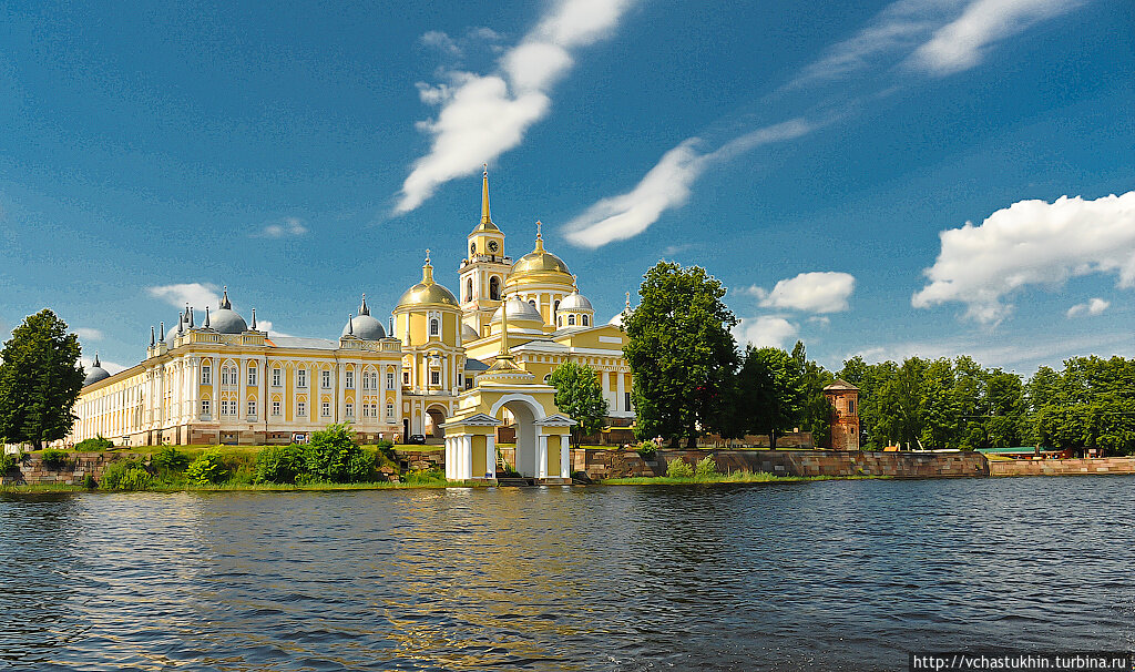 Храм на Селигере Нилова пустынь