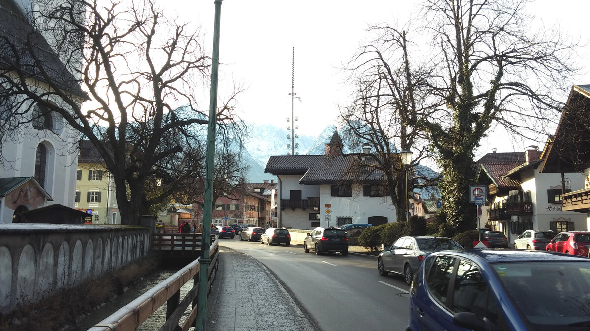 Гармиш-Партенкирхен. Олимпийский городок в Баварии. Фото автора блога