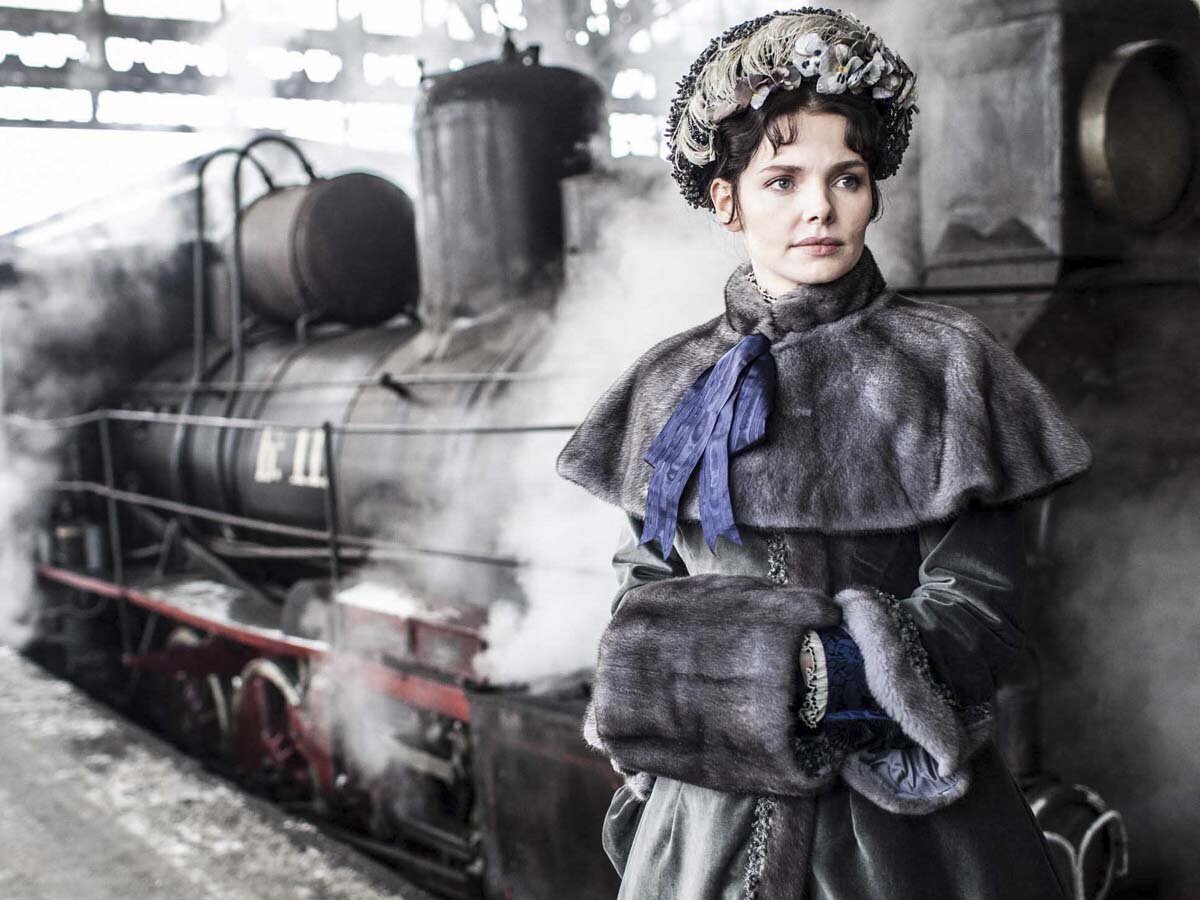 Елизавета Боярская в росли Анны Карениной в одной из последних экранизаций романа.