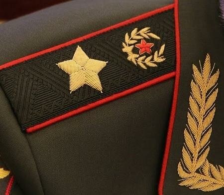Подарок на Новый год. Путин присвоил своему бывшему адъютанту звание ...