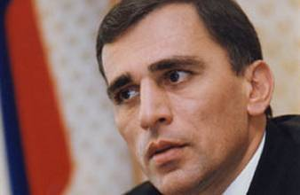 Бажаев дени зияудинович. Бажаев ильяс исаевич. Бажаев зияутдин юсупович. Зия бажаев. Альянс зия бажаев.