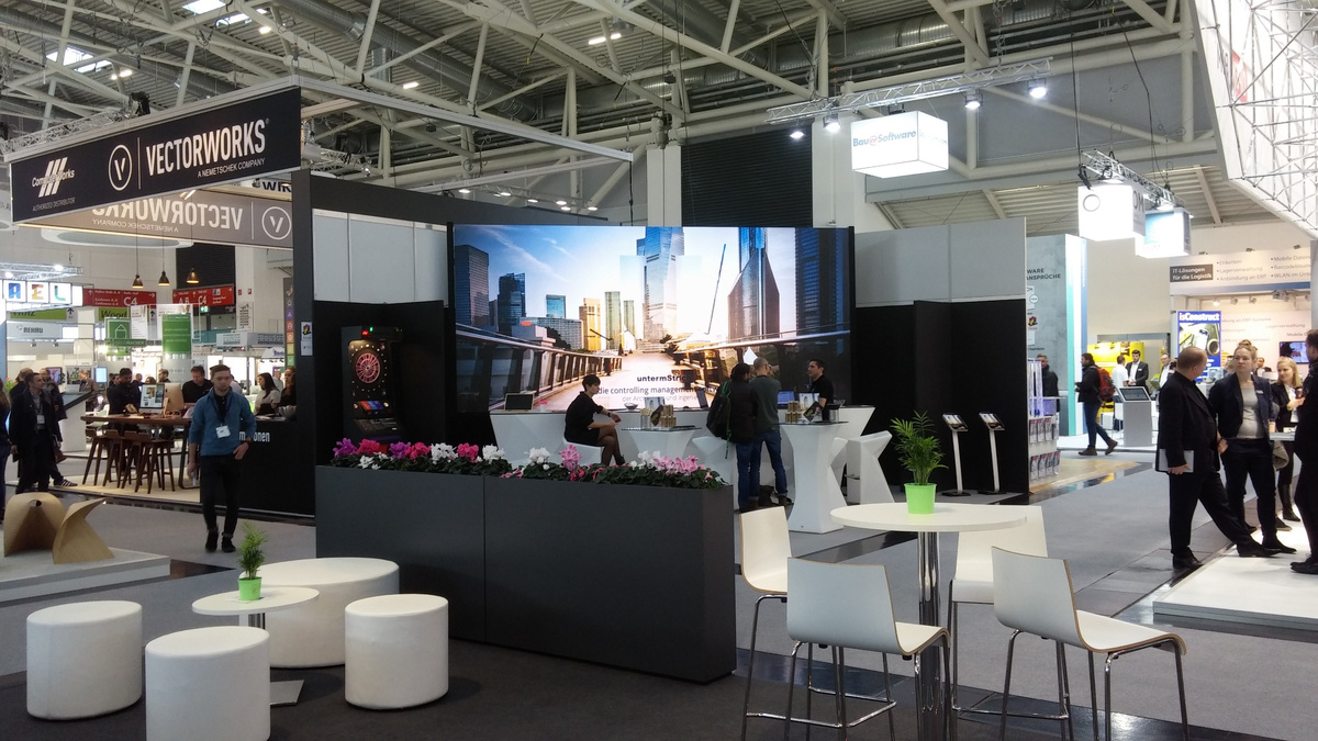 Выставка в "РИМе" в Мюнхене. место для встреч и знакомств. Фото автора блога