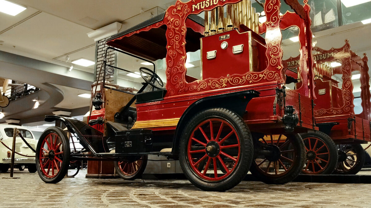 Ford Model T Calliope Music Truck - первый автомобиль в мире с  автомагнитолой! | Тут автомобили. | Дзен